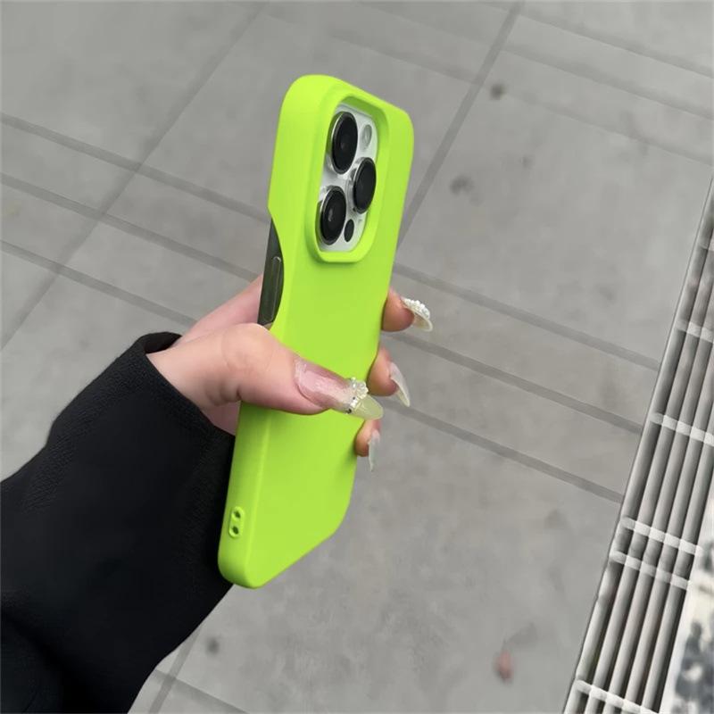 Solid color skin matte is suitable for Apple 17pro mobile phone case iphone16pro ultra-thin 15pro half pack 14pro.