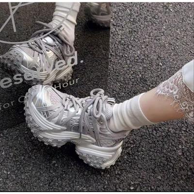 Женская обувь – Кроссовки