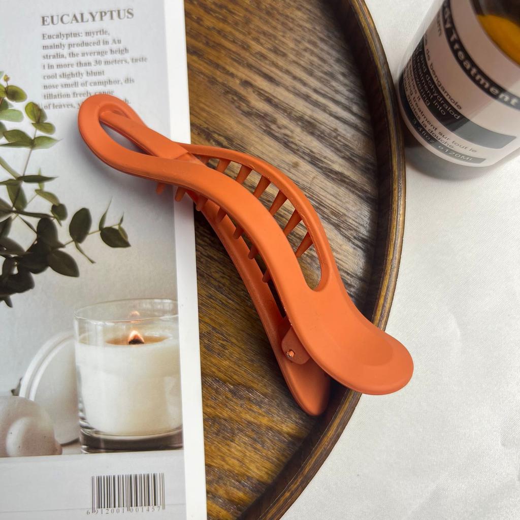 Винтажная матовая заколка для волос для женщин, модная, с индивидуальностью, с градиентным контрастом, заколка-уточка, аксессуары для волос для девочек на каждый день