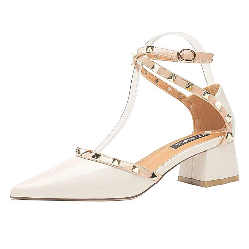 Туфли на высоком каблуке женские весна-лето 2025 года, новые сандалии с заклепками и тонким каблуком, одно слово, из мягкой кожи, французские сандалии с острым носком