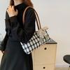Стильная корейская сумка-тоут большой вместимости для женщин с модным клетчатым дизайном для весны-лета 2024