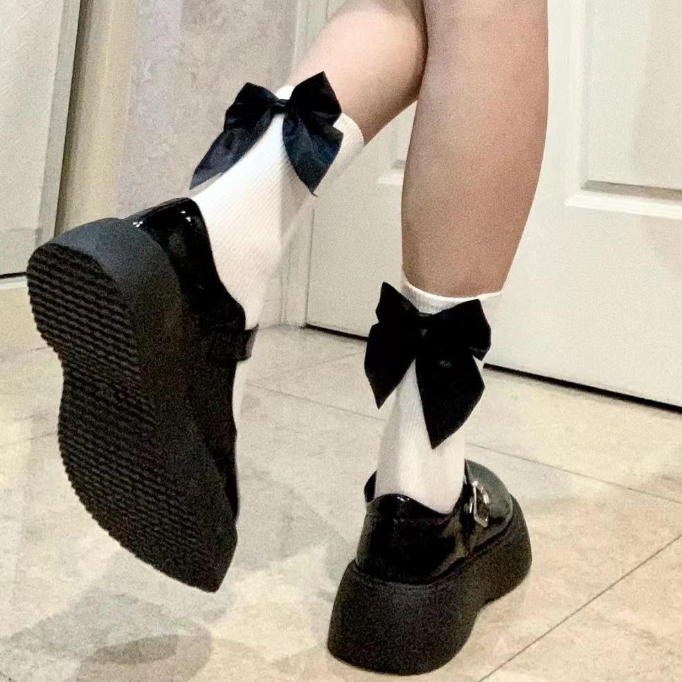 Lolita Black Bow Socks for Women: Korean Style Spring/Summer Sweet Mid-Calf Socks, Perfect with Small Leather Shoes and Princess Outfits.