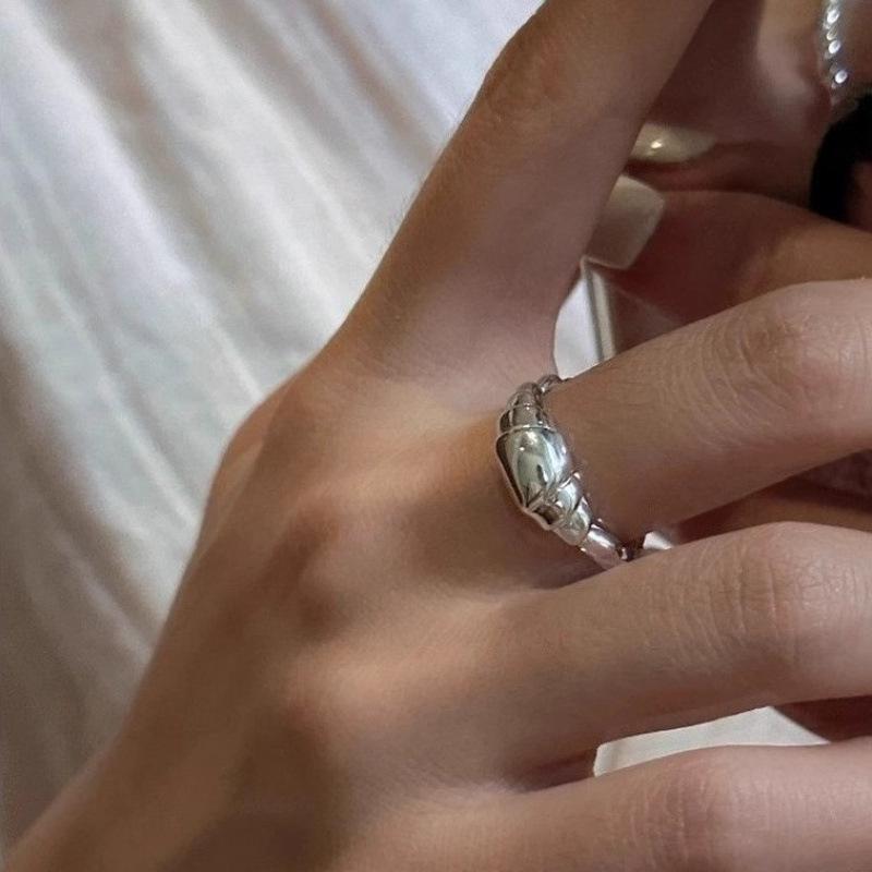 Цветочное кольцо из стерлингового серебра для женщин - Высококачественный дизайн с открытым соединением для осени/зимы