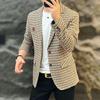 Высококачественный модный мужской клетчатый пиджак Весна/Осень 2025 с нагрудным значком