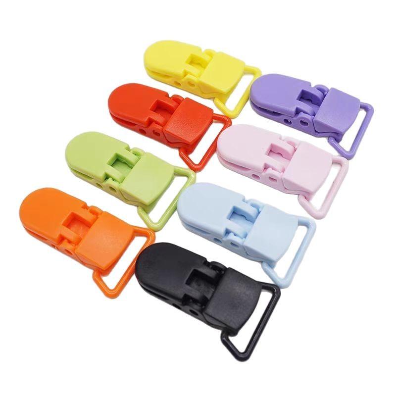 2 шт. Т-образные пластиковые зажимы с зажимами-крокодилами, Подходят для крепления платков, полотенец, подтяжек, бейджхолдеров или нагрудников, Идеальны для рукоделия