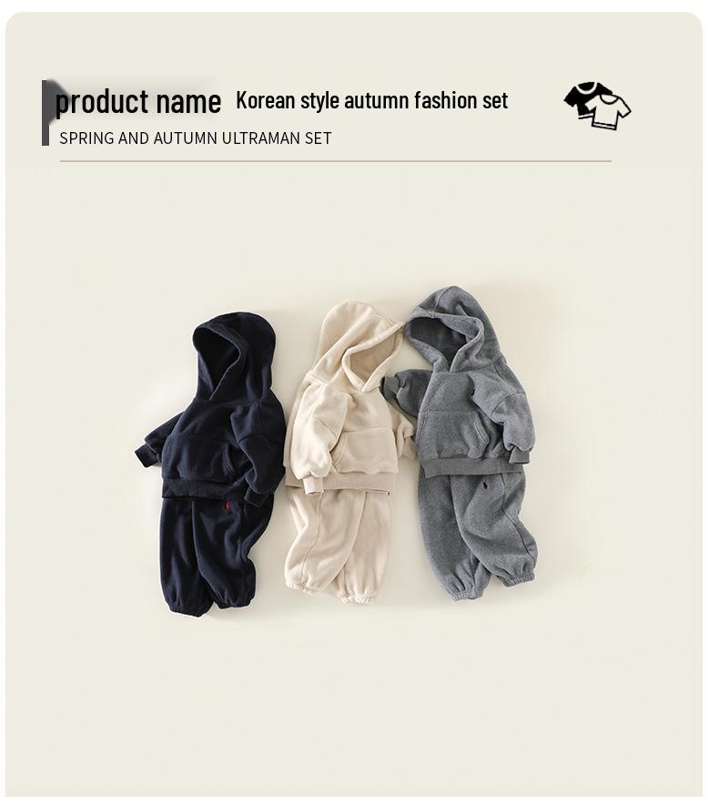 Детский флисовый комплект в корейском стиле Осень/Зима 2025: Удобный, приятный к коже свитшот и спортивные штаны для девочек и мальчиков.