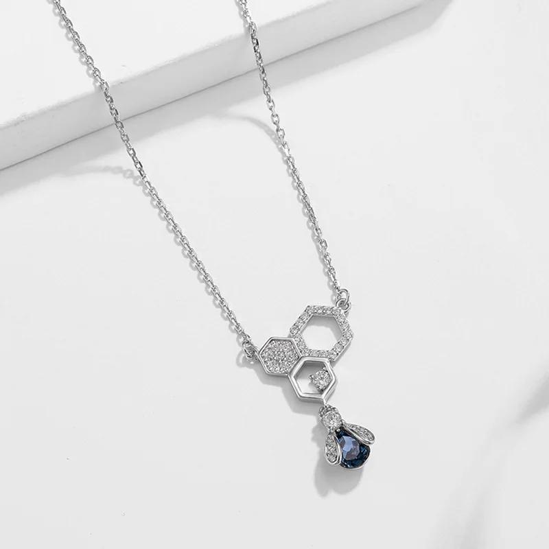New Luxury Little Bee Gold Necklace    Zircon Honey Hollow Pendant Diamond Retro Necklace  Necklace