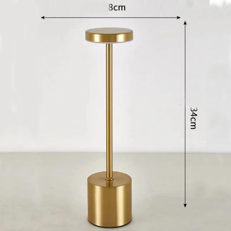 Прикроватные маленькие ночники, декоративная атмосфера, освещение для обеденного стола, бара, трехцветная настольная лампа, оснащенная кабелем для зарядки USB
