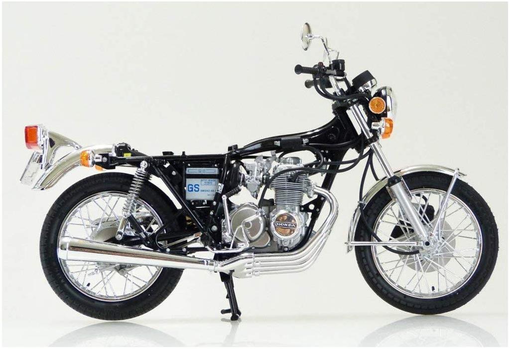 Велосипед Aoshima Bunka Kyozaisha серии Honda 398cc, пластиковая модель 1/12 № 30 CB400FOUR-I/II