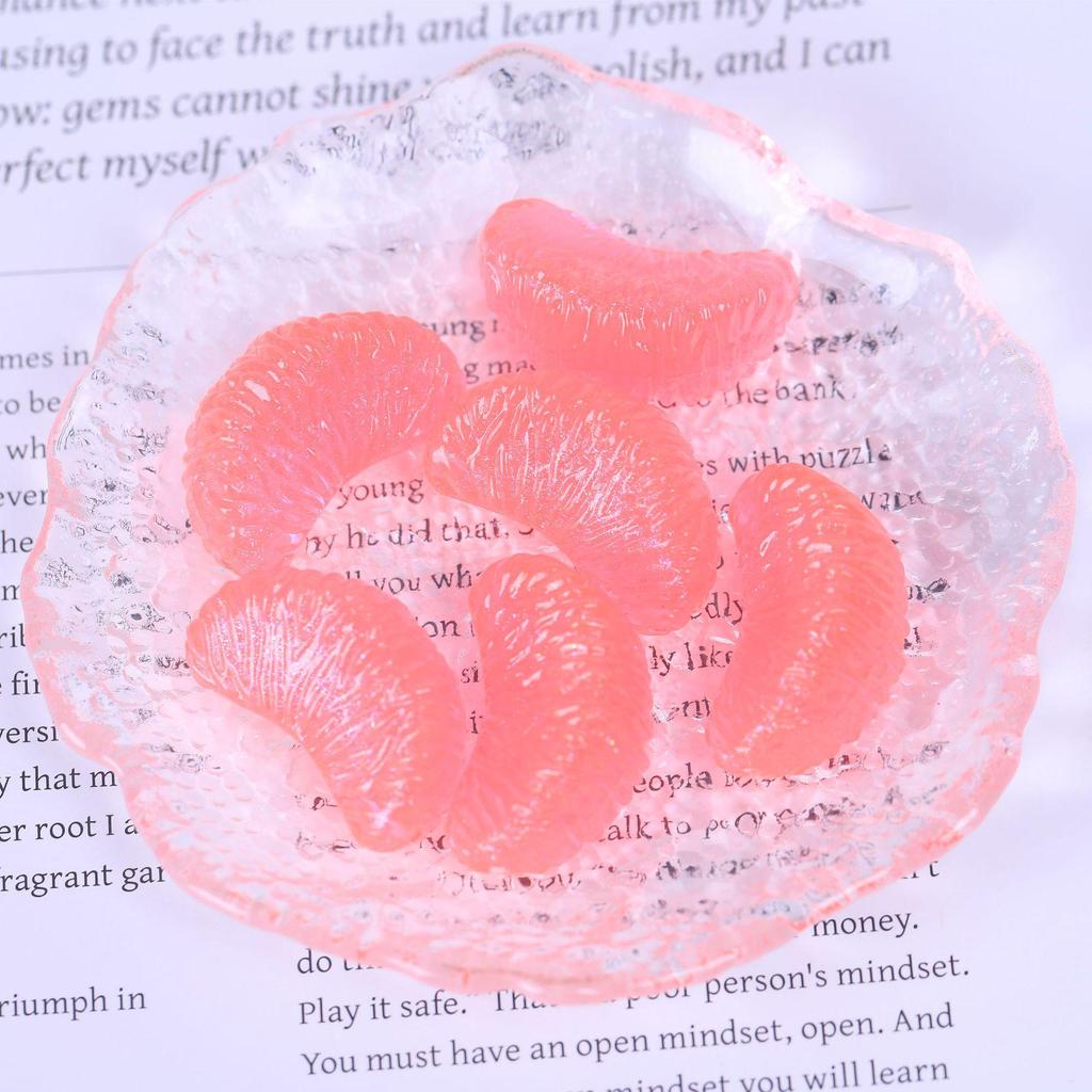 Светящийся 3D-брелок в виде оранжевого лепестка для самостоятельного изготовления украшений и имитации еды.