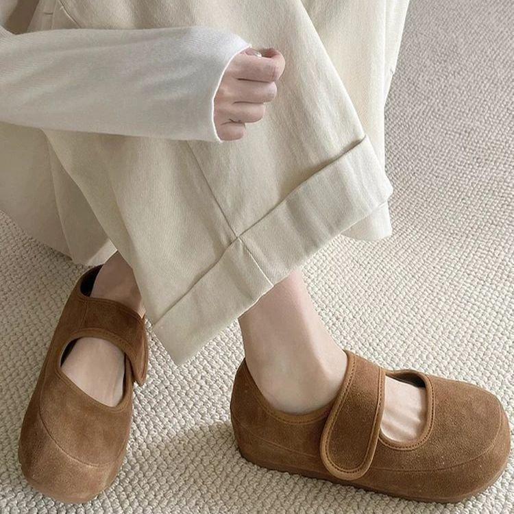 Винтажные нежные уродливо-милые туфли-лоферы неглубокого желтого цвета для женщин 2025 Новые универсальные туфли Мэри Джейн на мягкой подошве