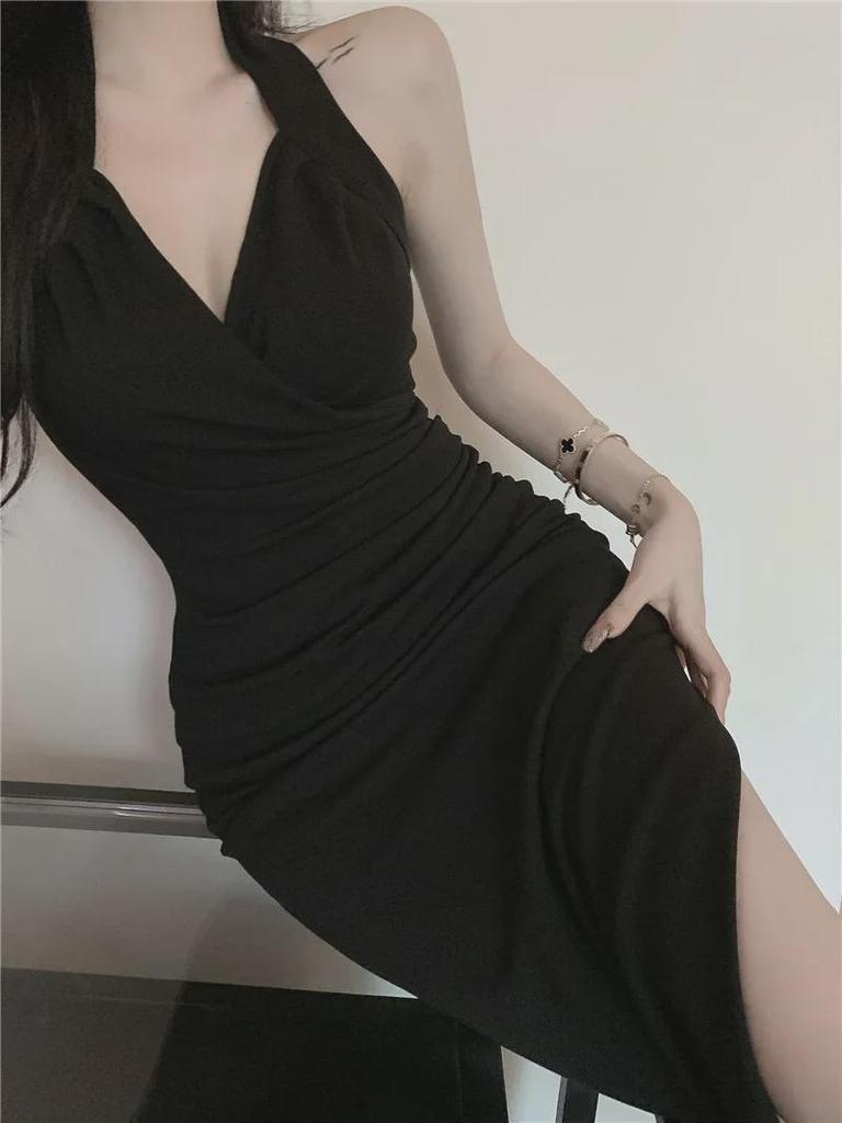 2024 French Halter Neck Sexy Summer Dress – Hip-Length, Unique Niche Design