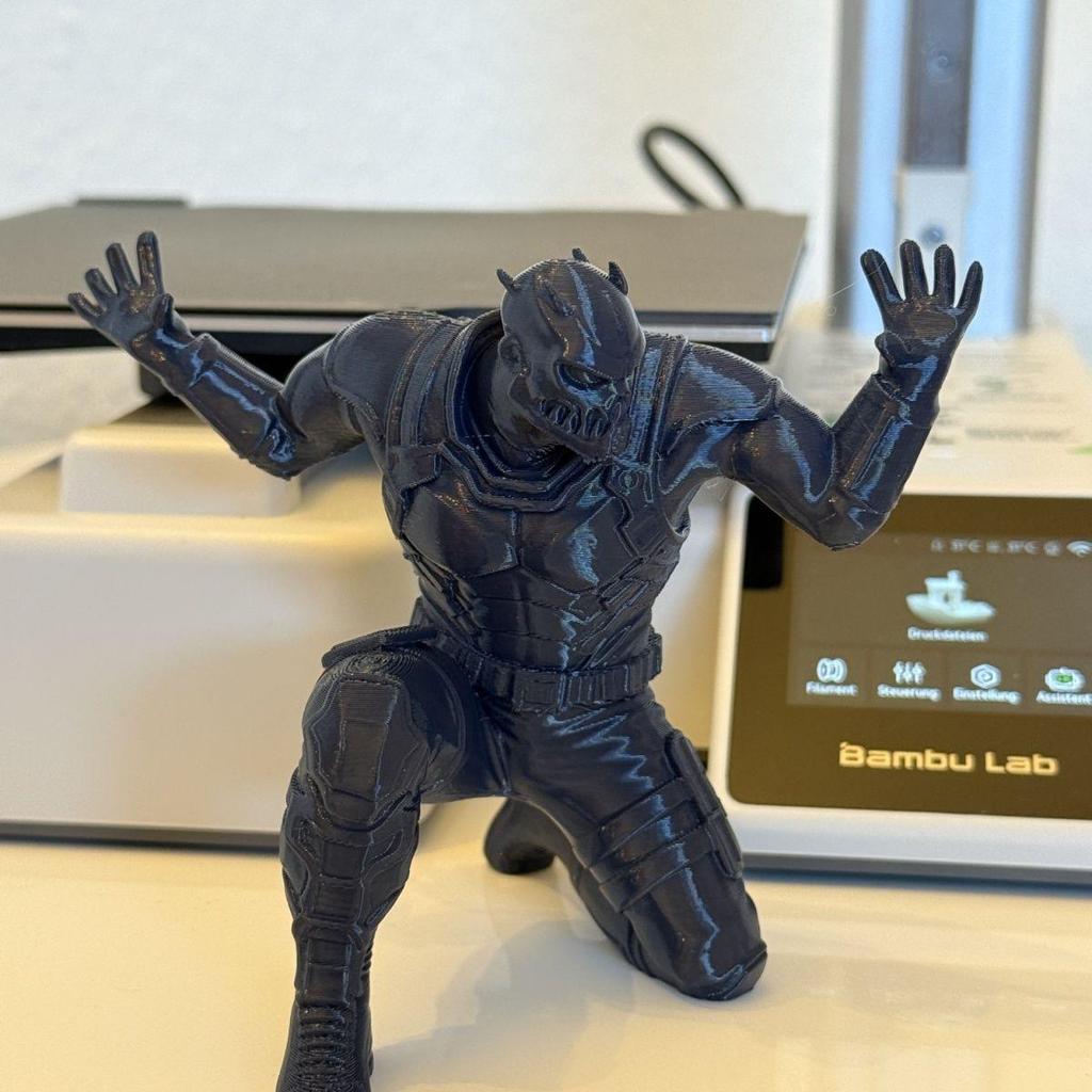 3D-печатные украшения ниндзя: Персонализированные подставки для ручек и креативные настольные украшения