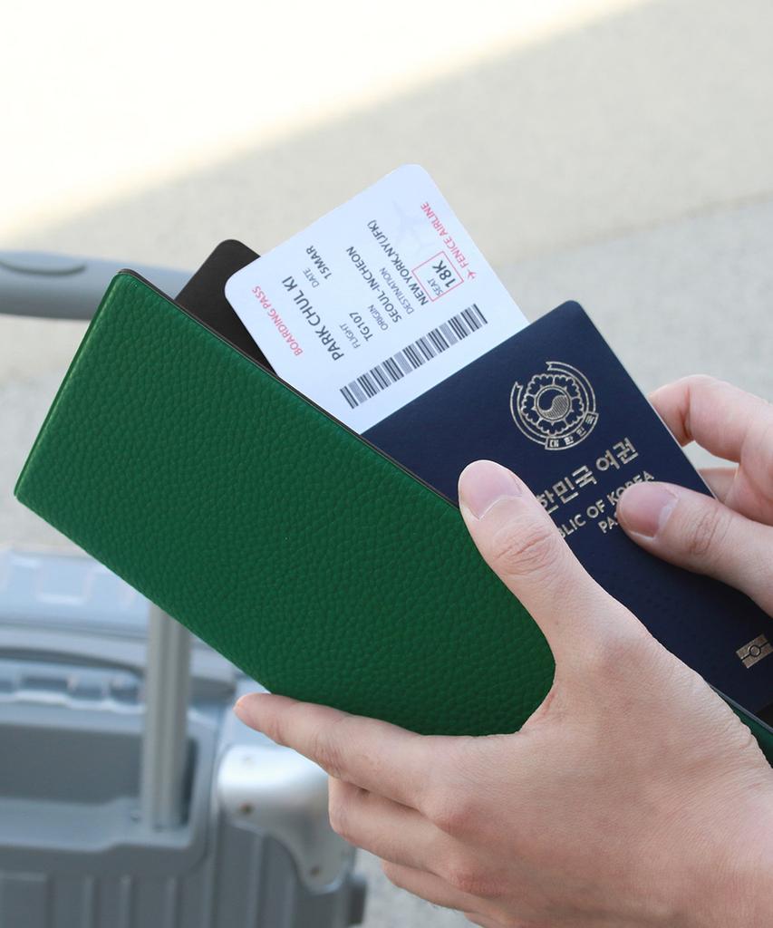 Fenice Classic+ Чехол для паспорта с блокировкой RFID и защитой от скимминга