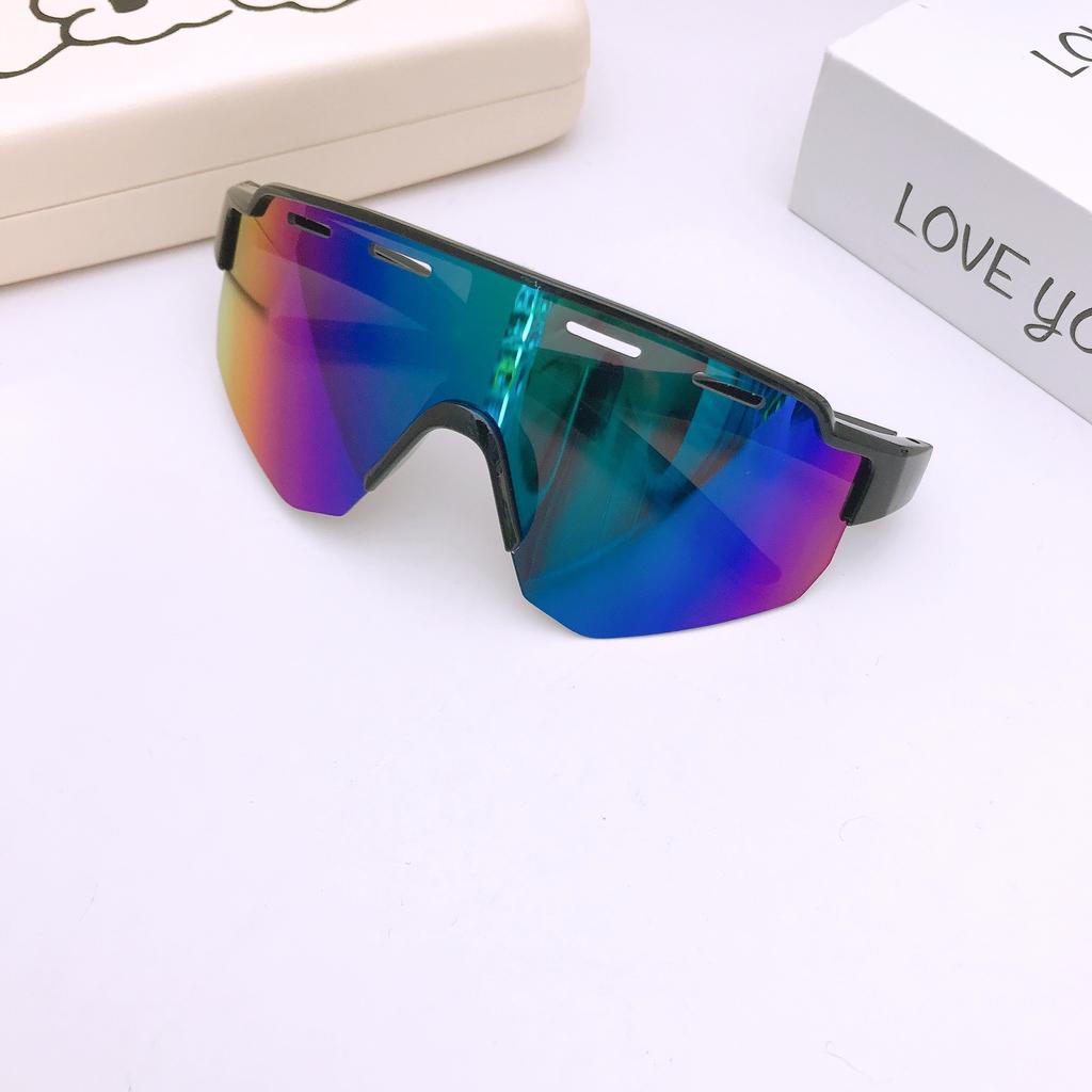 Детские солнцезащитные очки Спортивные лыжные очки с большой оправой Велосипедные ветрозащитные очки Мальчики Анти-ультрафиолетовые красивые солнцезащитные очки