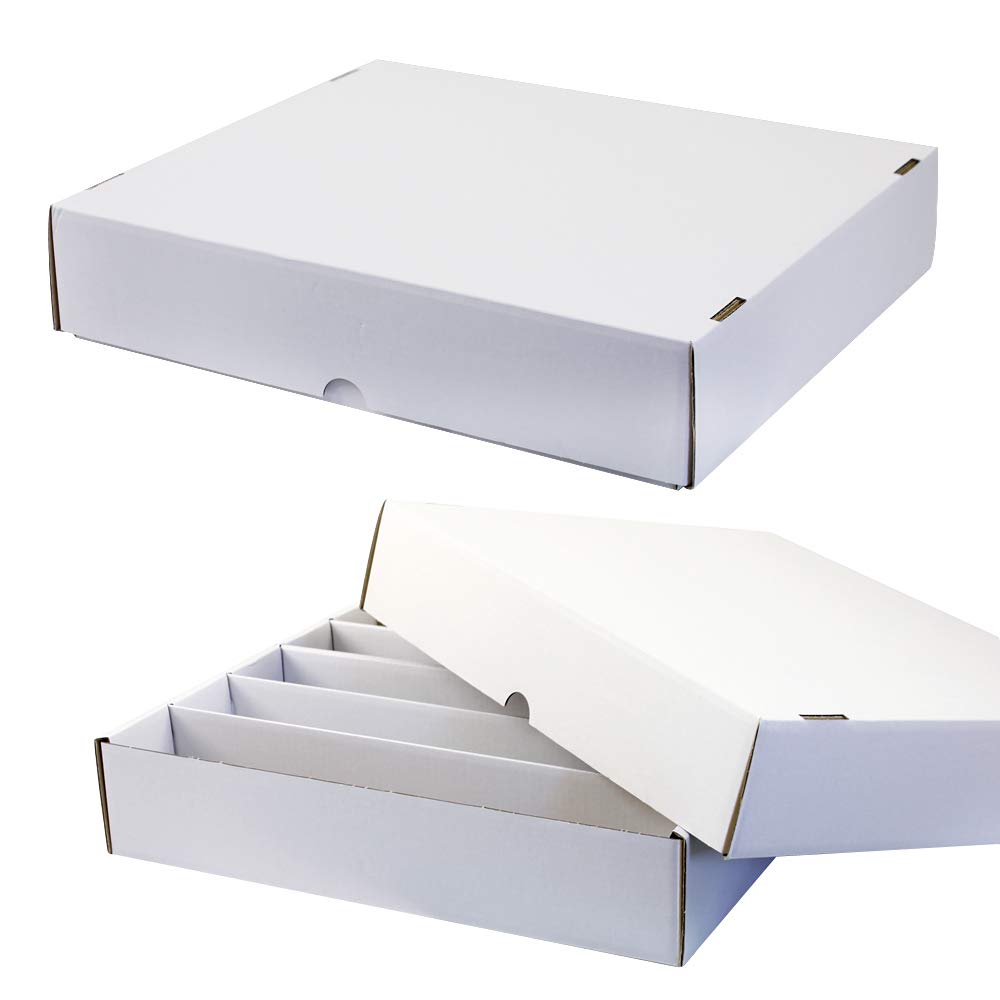 Коробка для хранения коллекционных карточек. Вмещает около 5000 карточек.