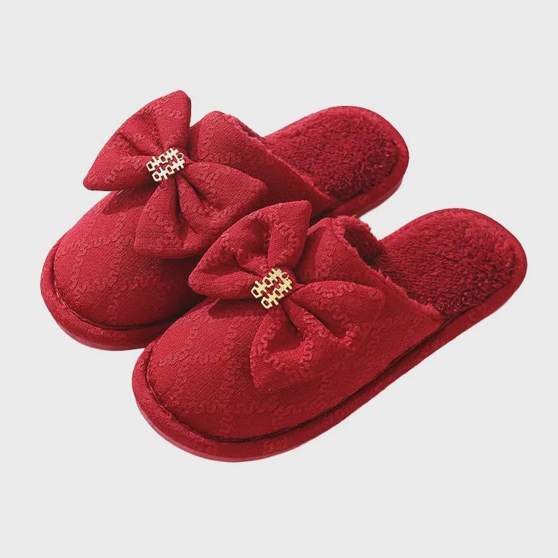 Red Wedding Slippers: Festive Non-Slip Indoor Cotton Slippers for Brides - Warm and Cozy Winter Dowry Gift.
