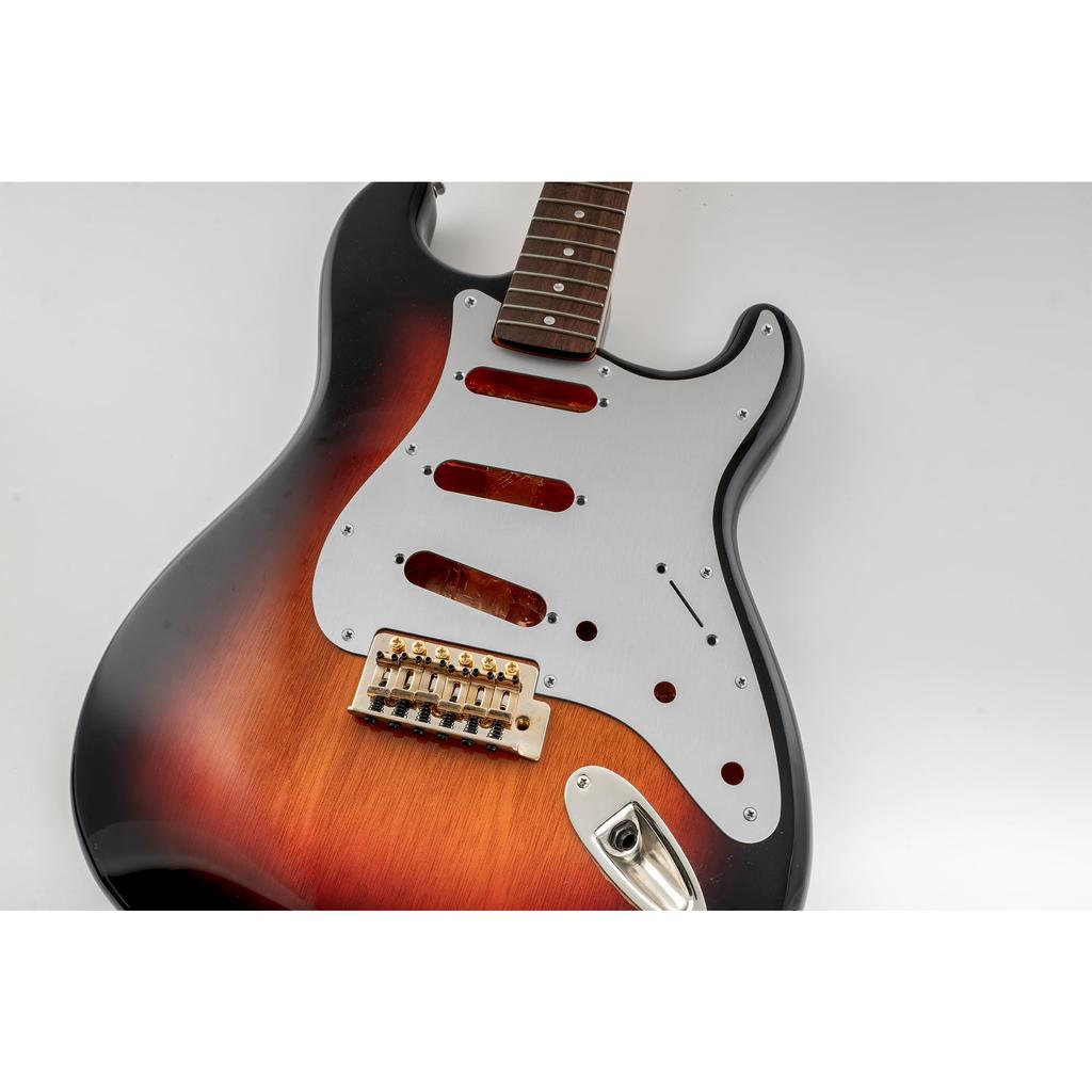 Musiclily Ультра 11-отверстий Анодированный Алюминий SSS Strat Пикгард для Fender American Mexican Standard Strat Электрогитар, Оригинальный Цвет