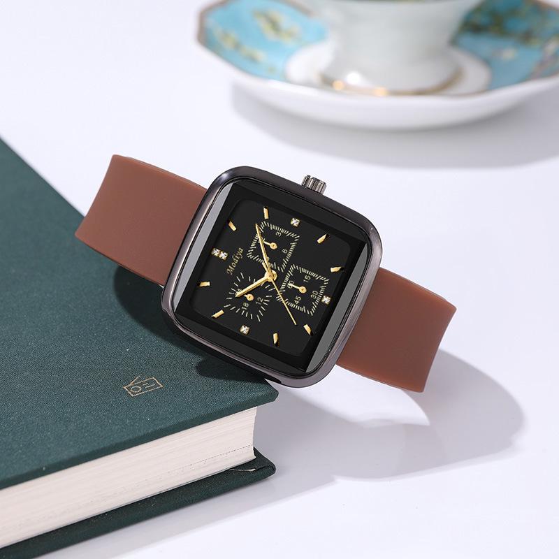 Женские кварцевые часы с высококачественным силиконовым ремешком