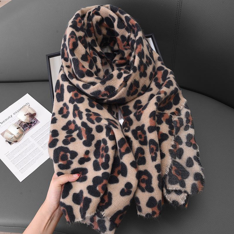 New Style Scarf for Women In Winter Korean Style Leopard Print Scarf Printed High End Imitation Cashmere Thickened Warm Shawl