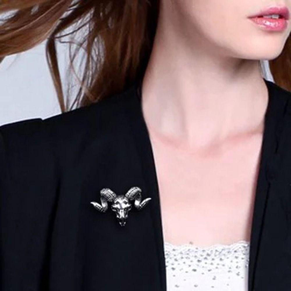 Badge Corsage Luxury Metal Badge British Style Brooch Man Pins Suit Accessories Sheep Brooch