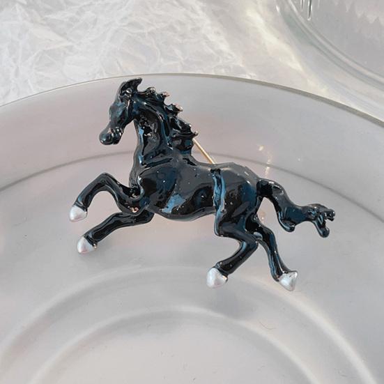 Yousheng Oil Dripping Running Horse Brooch Sweater Cardigan Coat Business Suit Zodiac Animal Lapel Pin Men Women Fashion Jewelry Clothing Accessories
