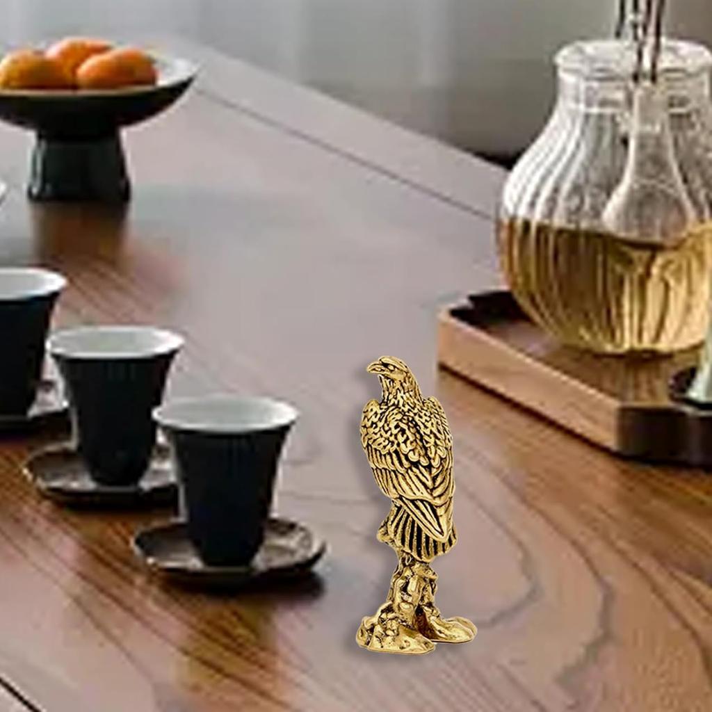 2 PCS Brass Eagle Bronze Carved-Brass Ornaments-Mini Animal Figurine-Gold Statues Home Decor-Tea Pet-Desk Decoration for Bookshelf Animal Paperweight