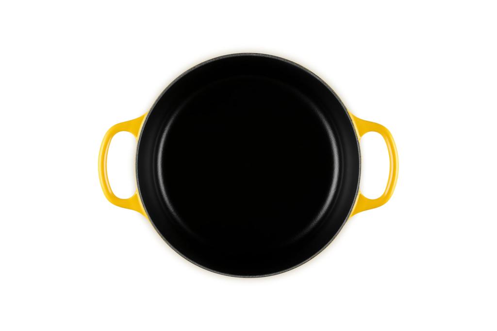 Le Creuset Pokemon Signature Cocotte Rondo 22 см Покемон Пикачу Официальный (Радужная ручка) [Японский продукт]