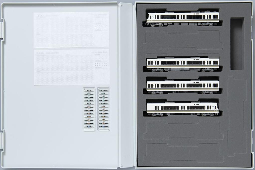 TOMYTEC TOMIX N Gauge JR 221 Series Basic Set A 98466 Модель железной дороги