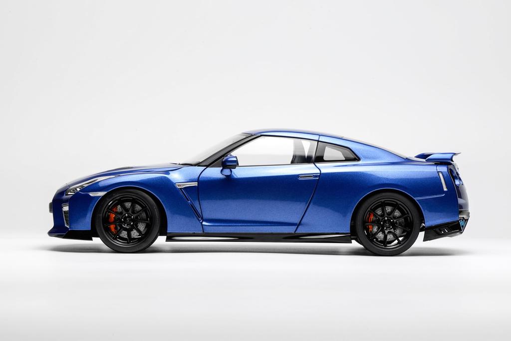 FREESTYLE MOTORHELIX Масштабная модель Nissan Track Edition, разработанная NISMO, 2020, цвет Wangan Blue, готовая модель M83504 1/18 GT-R (Р35)