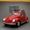 1:24 Классический Жук Винтажная Литая Модель Автомобиля, Ретро Старомодный Автомобиль из Сплава со Светом и Звуком, Игрушечный Автомобиль с Инерционным Механизмом