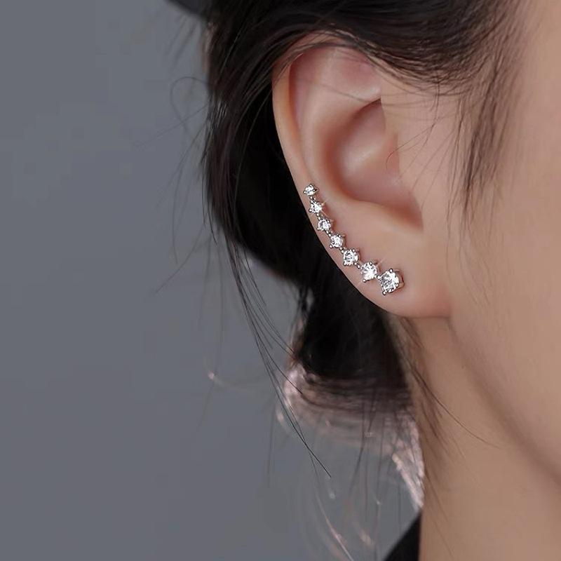 1 Pair of Exquisite and Elegant Curved Earrings, Adorned with Imitation Zircon Women's Light Luxury and High-end Versatile Earrings, The Perfect Gift