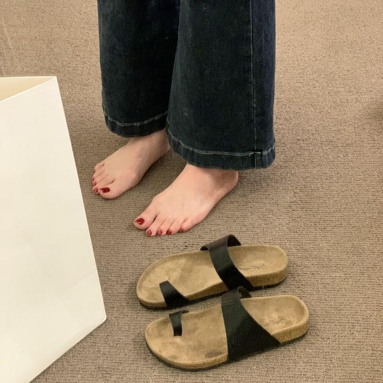 Мода 2024 Летние женские тапочки Повседневные туфли на плоской подошве Пляжные шлепанцы Противоскользящие Износостойкие женские шлепанцы