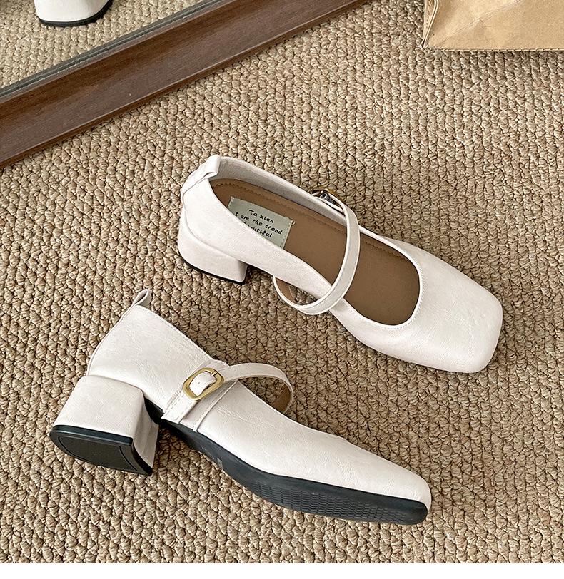 Fashion temperament French retro square head shallow mouth single shoes women's 2025 new spring and autumn skirt Mary Jane small leather shoes