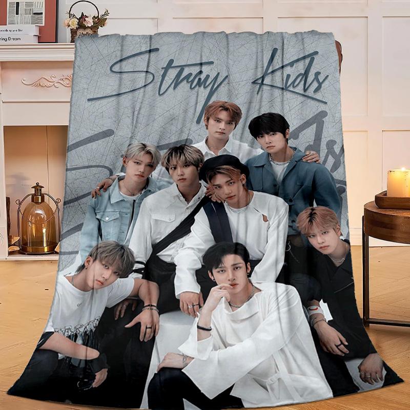 1 шт. Фланелевое одеяло K-pop группы Stray, Подарок, Подходит как для мужчин, так и для женщин, Мягкое, Идеально для кроватей и дивана, Подарок на день рождения или Рождество