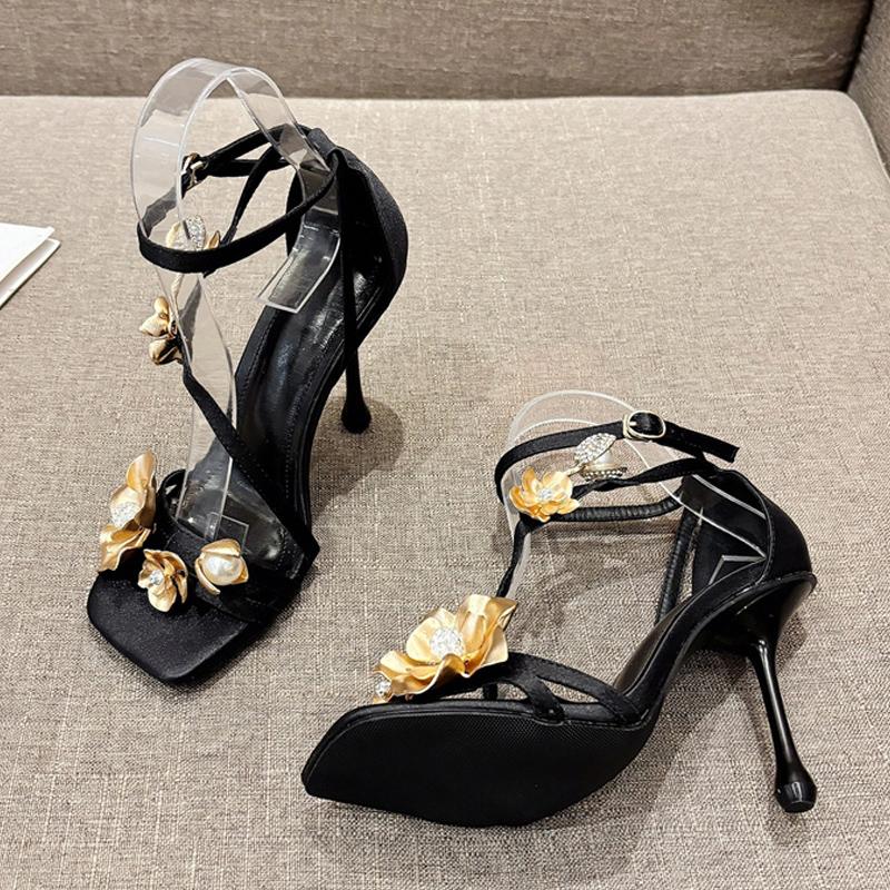 Liyke Высококачественные дизайнерские сандалии с золотыми металлическими цветами, женские сексуальные туфли-гладиаторы с квадратным носком и пряжкой на ремешке, женские туфли для выпускного вечера