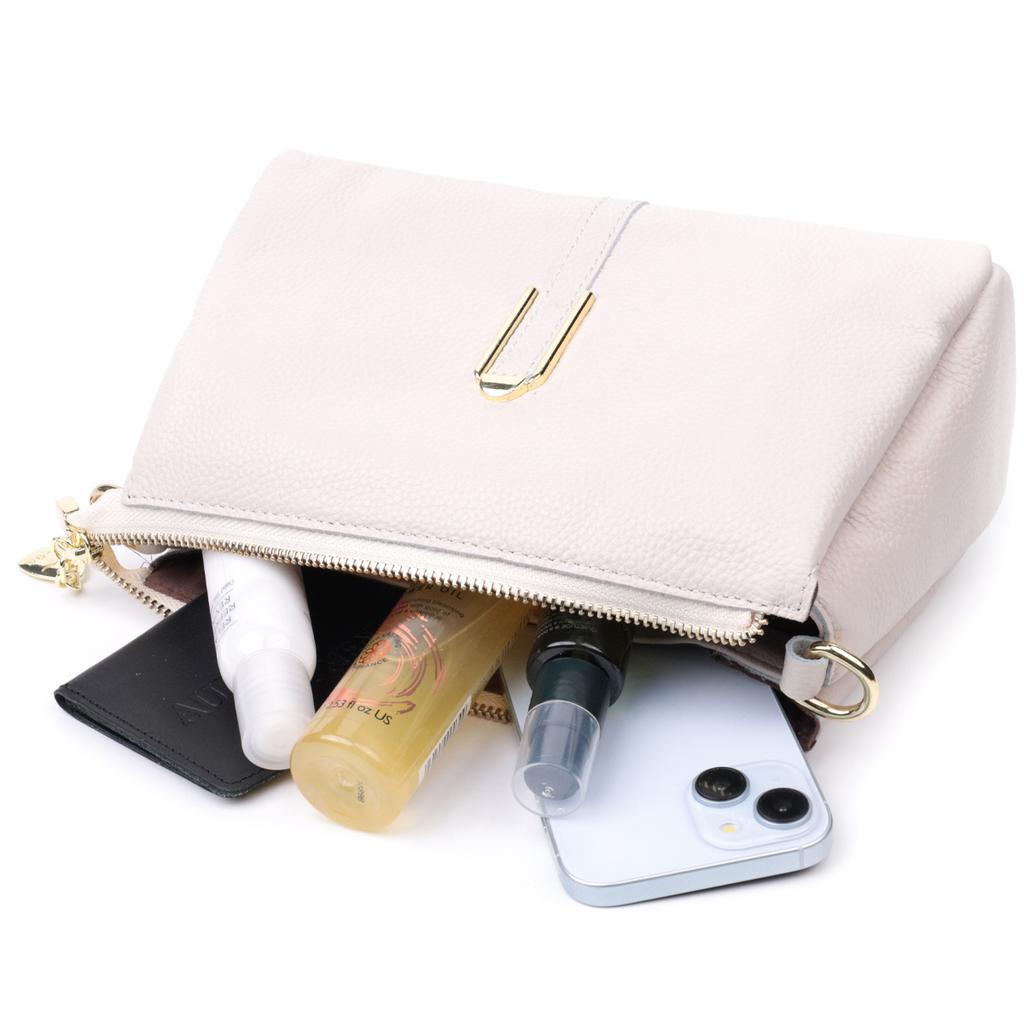 Women's Bag with Metal Decoration In the Middle Made of Genuine Leather Vintage 22608 White