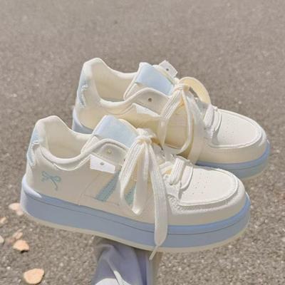 Нишевые универсальные кеды новая осень с юбкой кеды повседневный спортивный стиль белые туфли женские