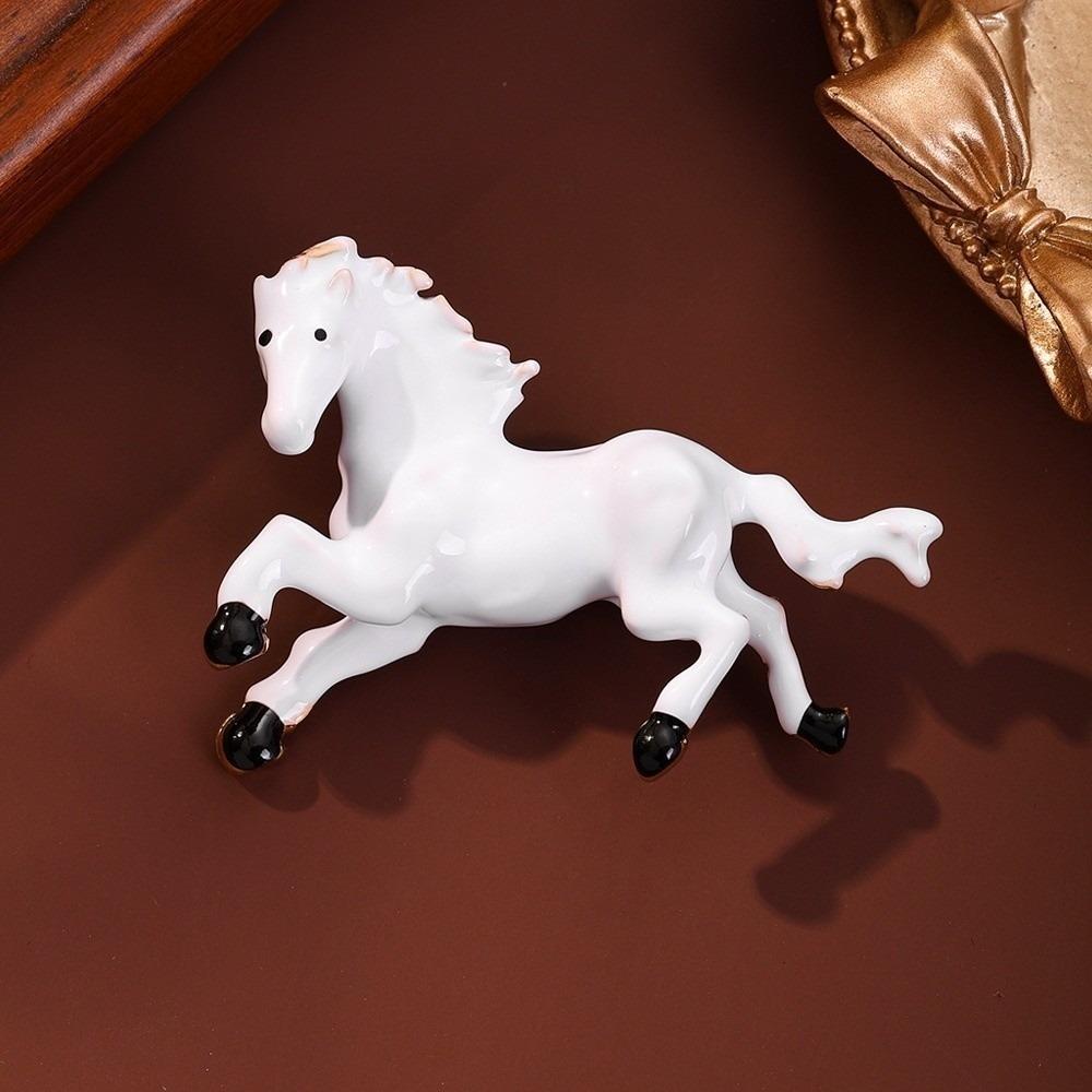 Rhinestone Horse Brooches Lapel Pins Brooch Pins New Running Horse Brooch Jewelry Accessories