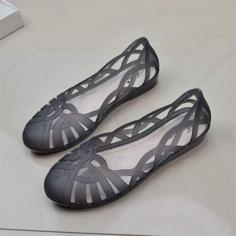 Летние модные сандалии из желе, женские плоские пластиковые прозрачные полупрозрачные туфли с полыми отверстиями