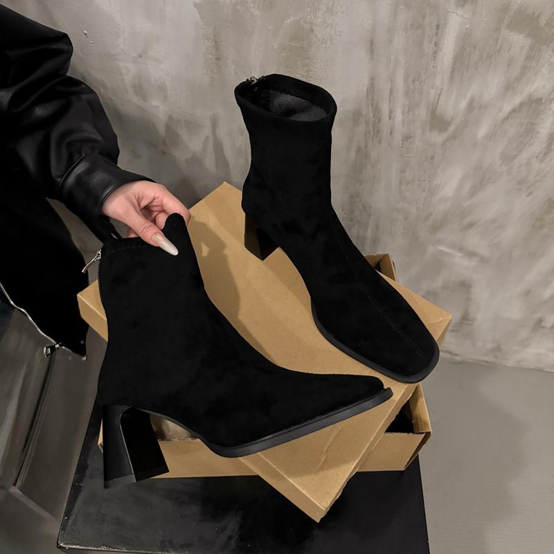 Модная осенне-зимняя женская обувь на высоком каблуке с квадратным носком и узким голенищем в уличном стиле для вечеринок, короткие ботильоны из короткого плюша