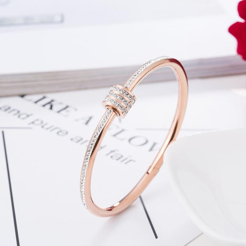 Luxury Brand Designer Jewelry for Women Women's Hand Bracelets Luxury Stainless Steel Bracelet Bangles Gold Fashion Accessories
