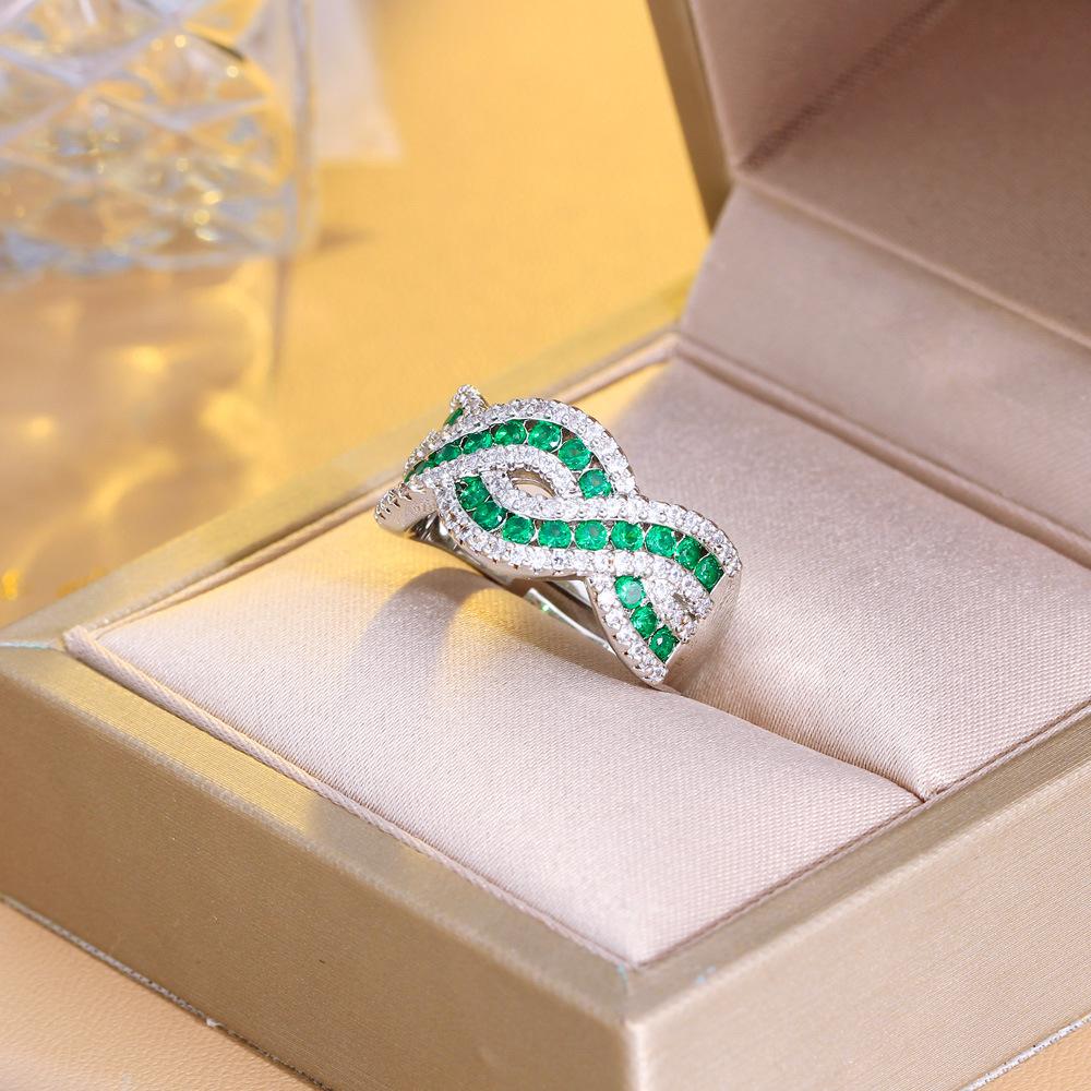 Кольцо с бриллиантами и рубинами, с ярким блеском, в стиле легкой роскоши, трехмерное кольцо-крест с полной бриллиантовой дорожкой, персонализированное кольцо, украшение для рук.