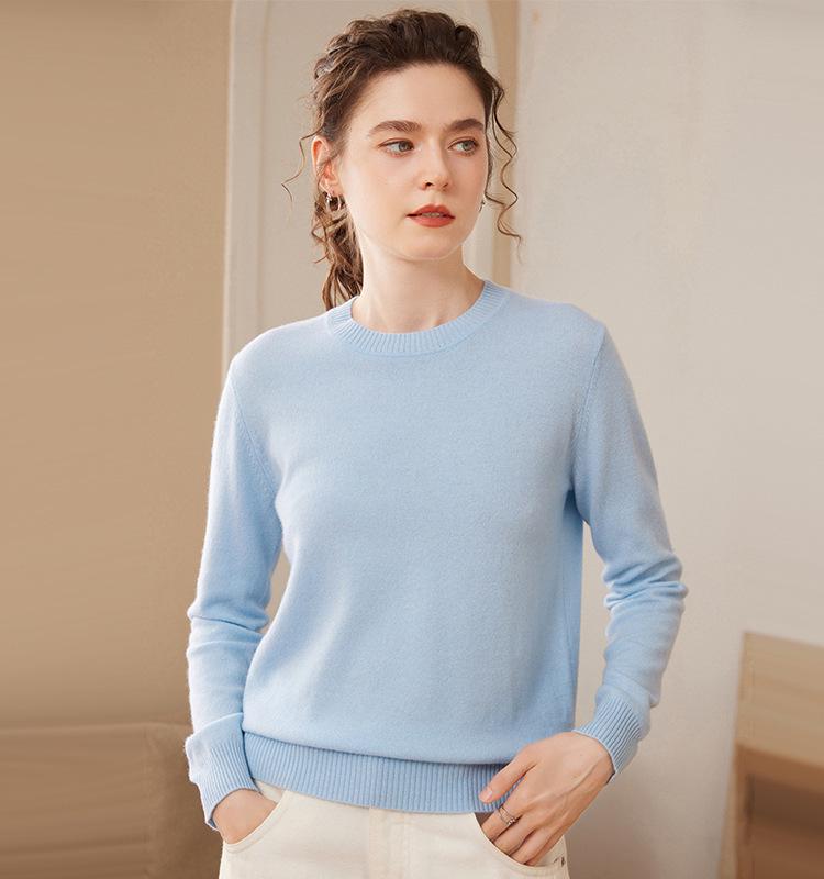 Women's Plus Size Cashmere Sweater - Round Neck, Loose-Fit, Knitted Pullover for Autumn and Winter
