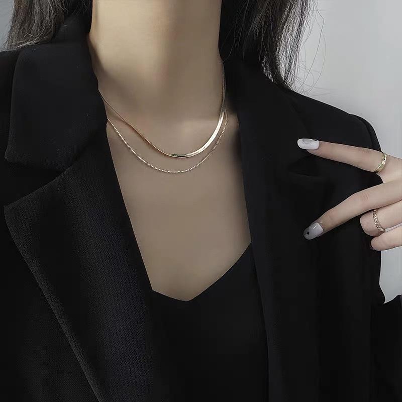 Двухслойное ожерелье на ключицу: Элегантный холодный стиль для женщин