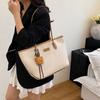 Large-capacity Bag Women's Summer Versatile New Simple Shoulder Bag Popular Commuter Tote Bag