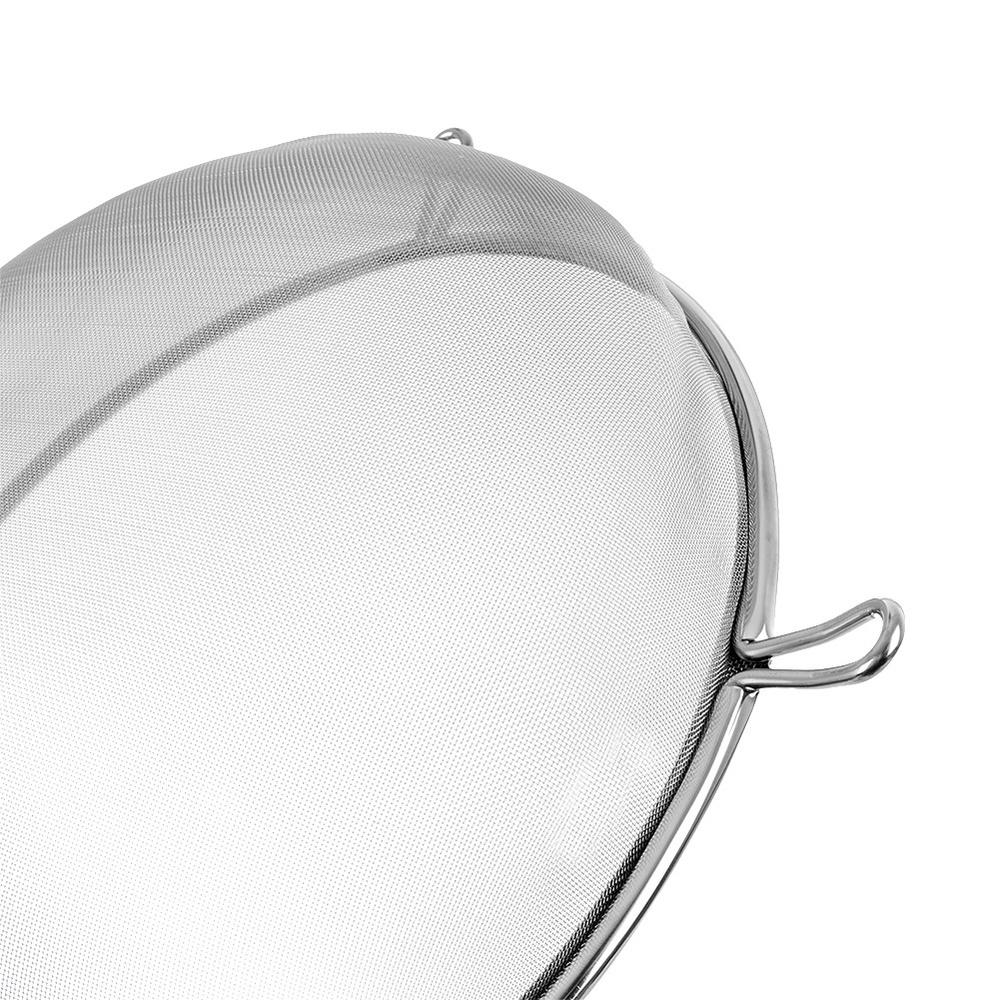 Steel kitchen strainer with handle 20 cm