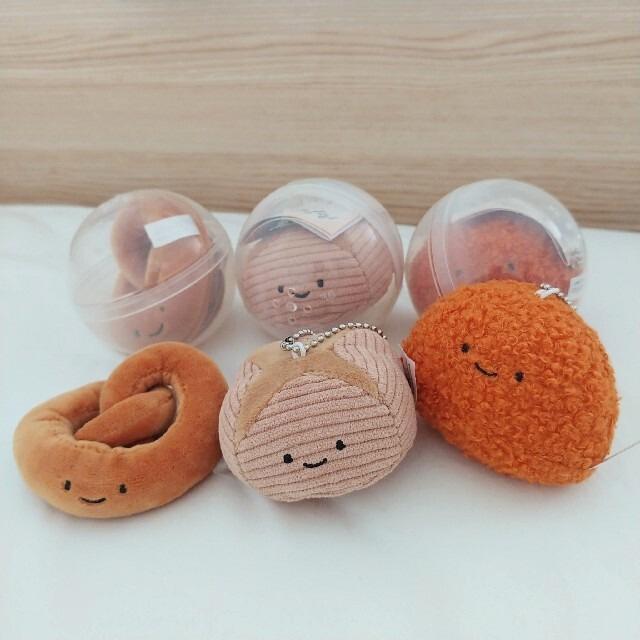 Qualia capsule toys cute plush round eyes bean paste curry rye bread roll toast Pretzel BC stuffed bag pendant gift figures