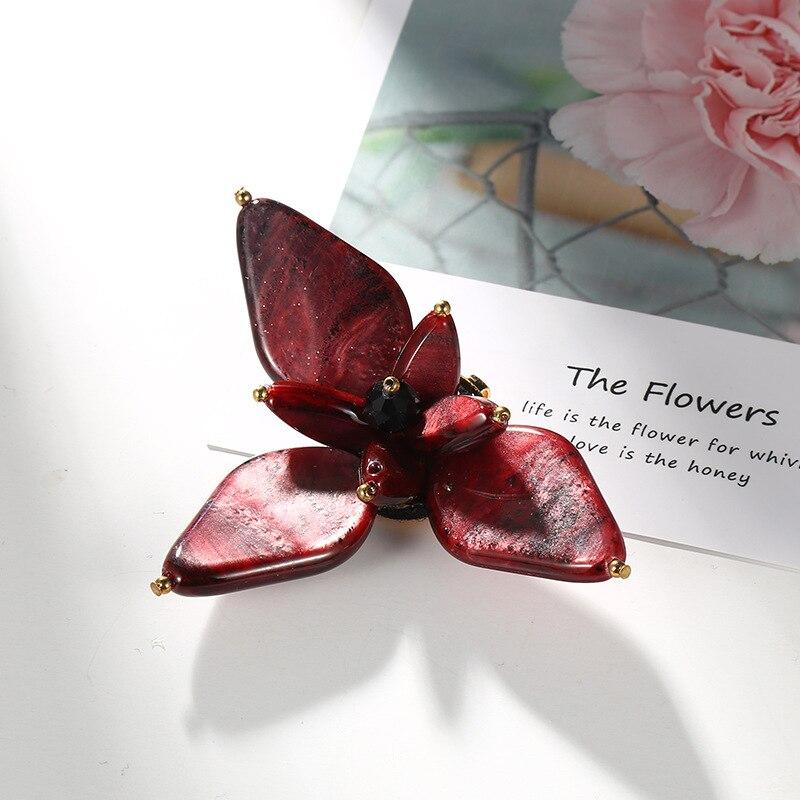 Blucome Acrylic Flower Temperament Brooch Female Accessories Shawl Brooches for Wedding Suit Collar Clip