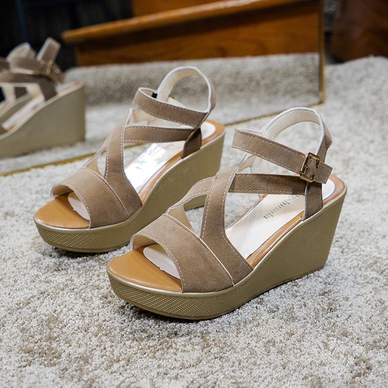 Мода Модные летние босоножки на танкетке для женщин Легкие гладиаторские туфли на платформе Женские нескользящие повседневные сандалии больших размеров Mujer 2024